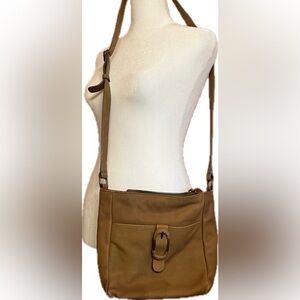 🍀UEC Lucky Brand Tan Leather Crossbody Bag